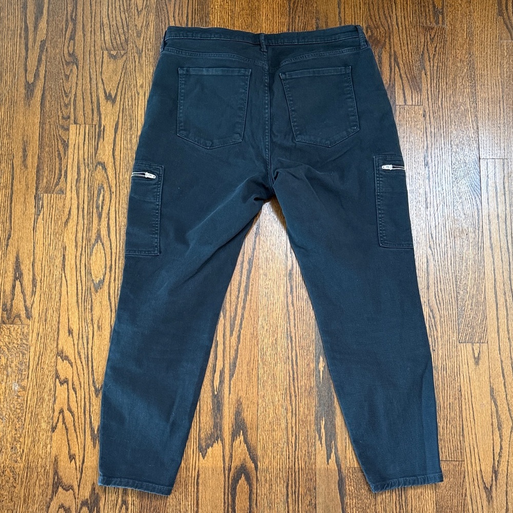 B36 Banana Republic Women’s 32/14 Faded Black Skinny Cargo Ankle Pants - Picture 4 of 4